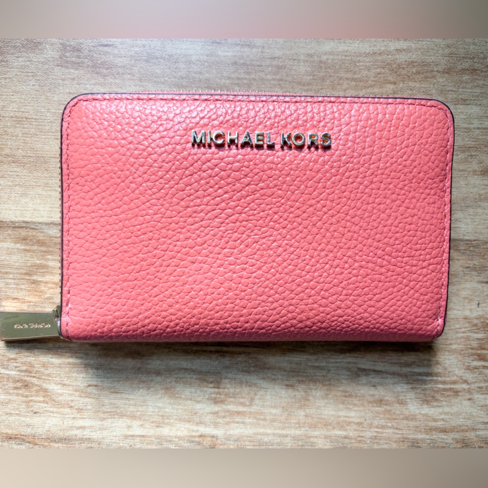 Michael Kors Jet Set Coral Pink Pebbled Leather Zip Around Wallet